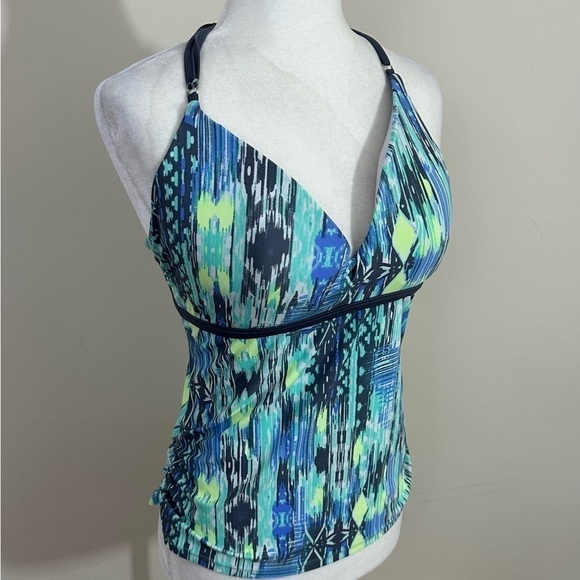 Free Country sz med tankini top in blues, lime green, black - Picture 10 of 13
